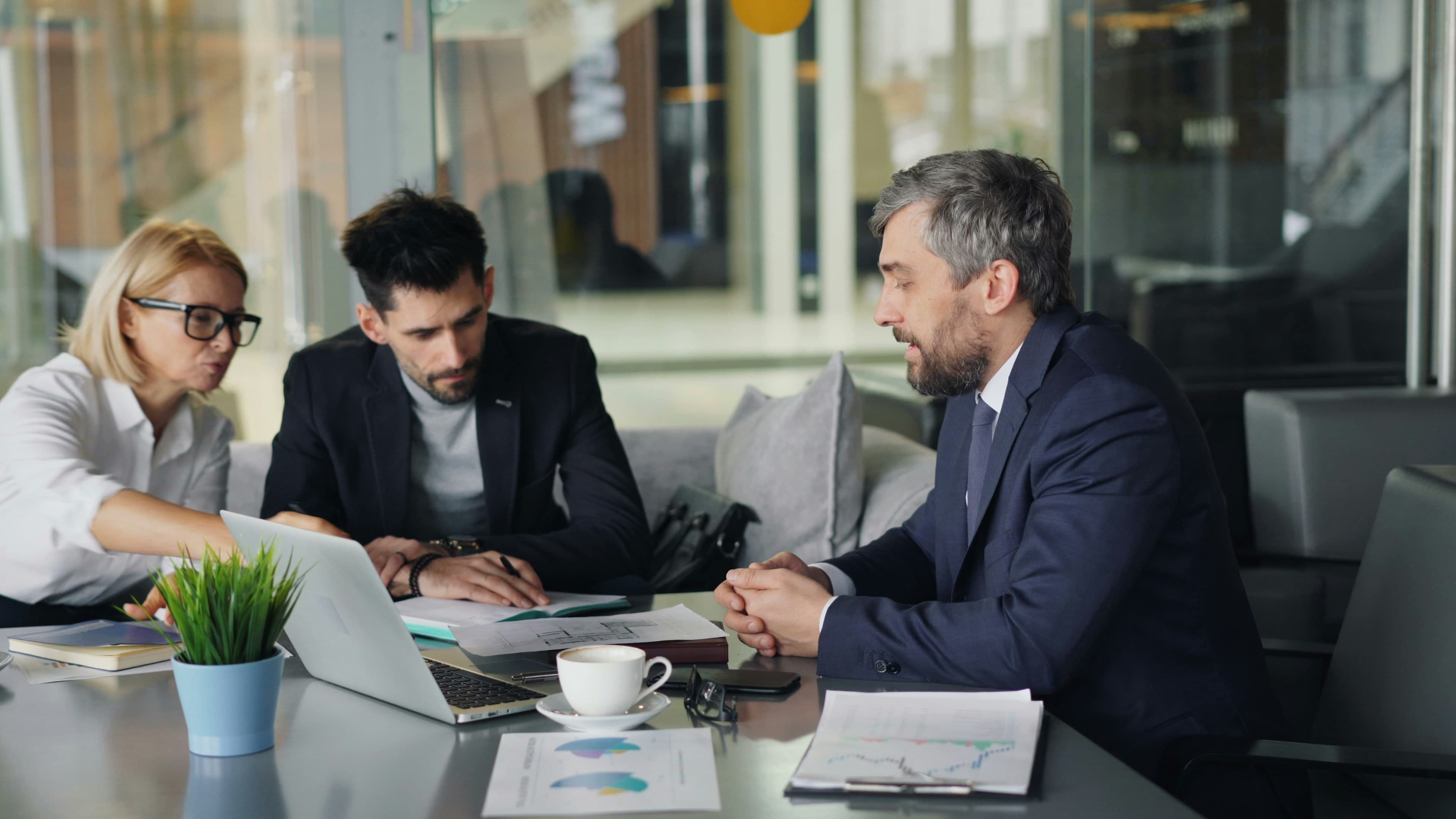 Social Media Marketing for Financial Advisers